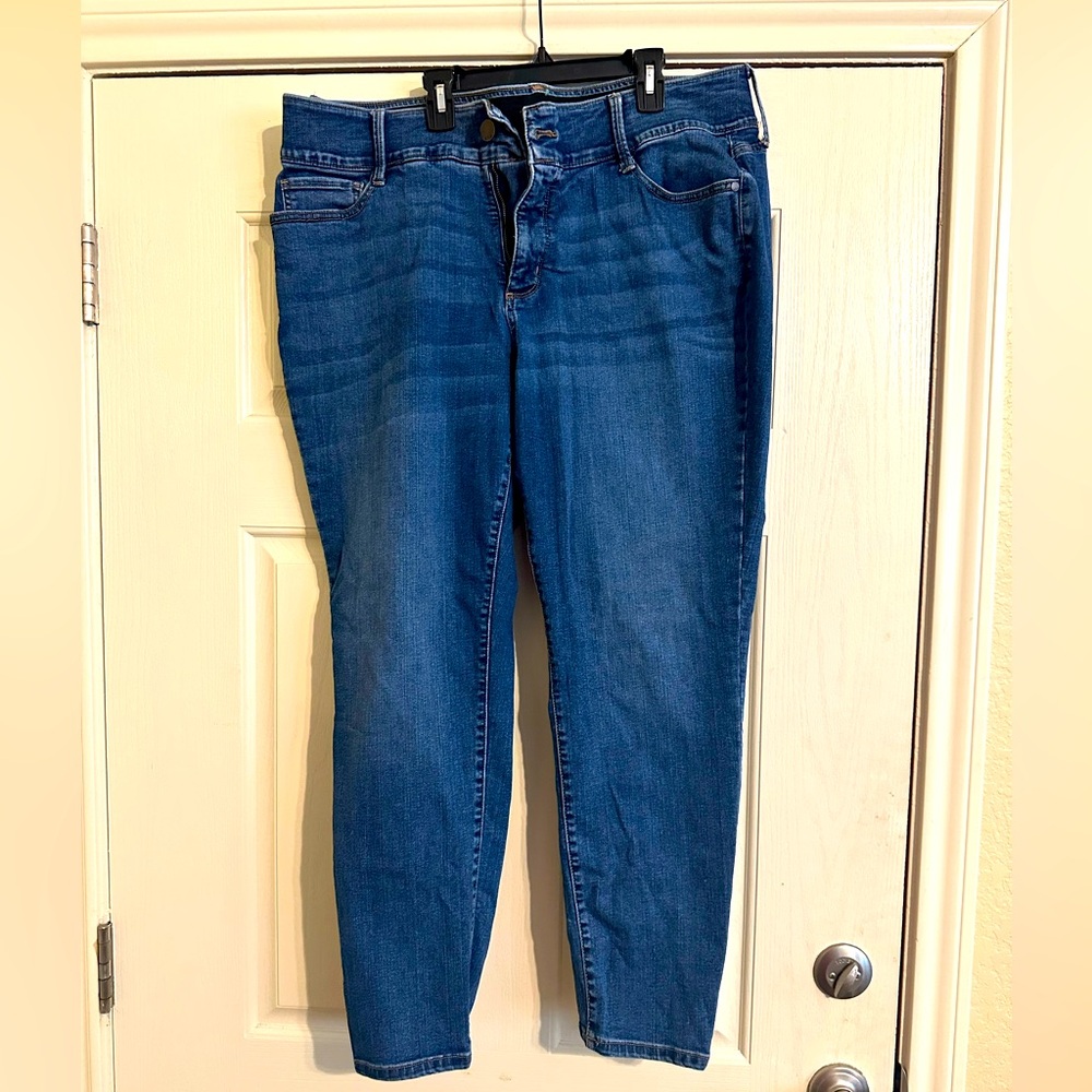 ANA skinny Leg Jeans